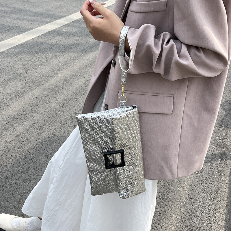 Fashionable and minimalist casual for women's new solid color envelope bag, zero wallet, handbag