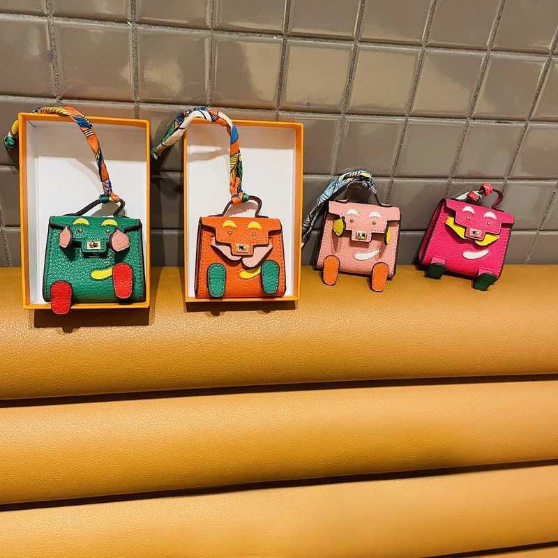 Keychains Lanyards Handmade Mini PU Leather Handbag Decoration Pendant Bag Earphone Box Tren Key Charm Mini Wallet Support Terms J241010