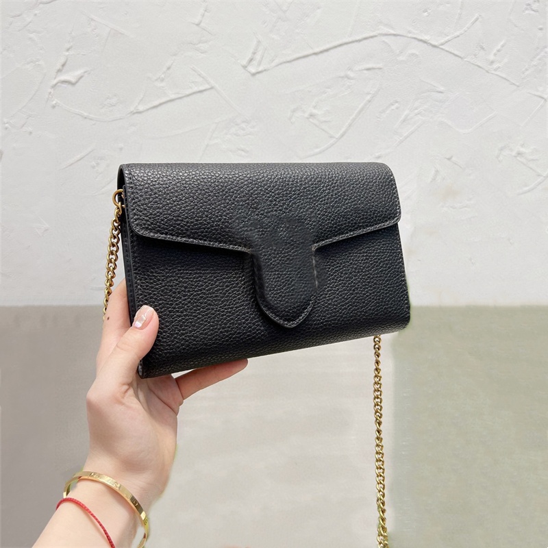 Woman Crossbody Chain Bags Designer Shoulder Bag Mini Envelope Bags Fashion Purses Leather 4 Color