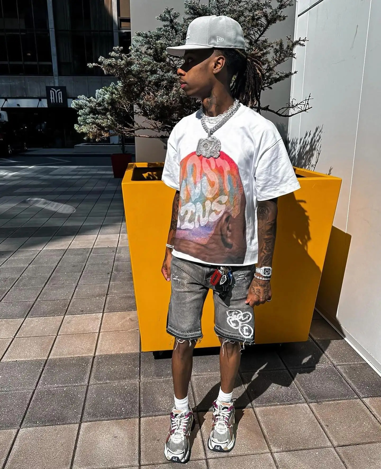 Street clothing Tshirt Y2K top Harajuku hiphop graphic print oversized mens Gothic round neck cotton short sleeved 241011