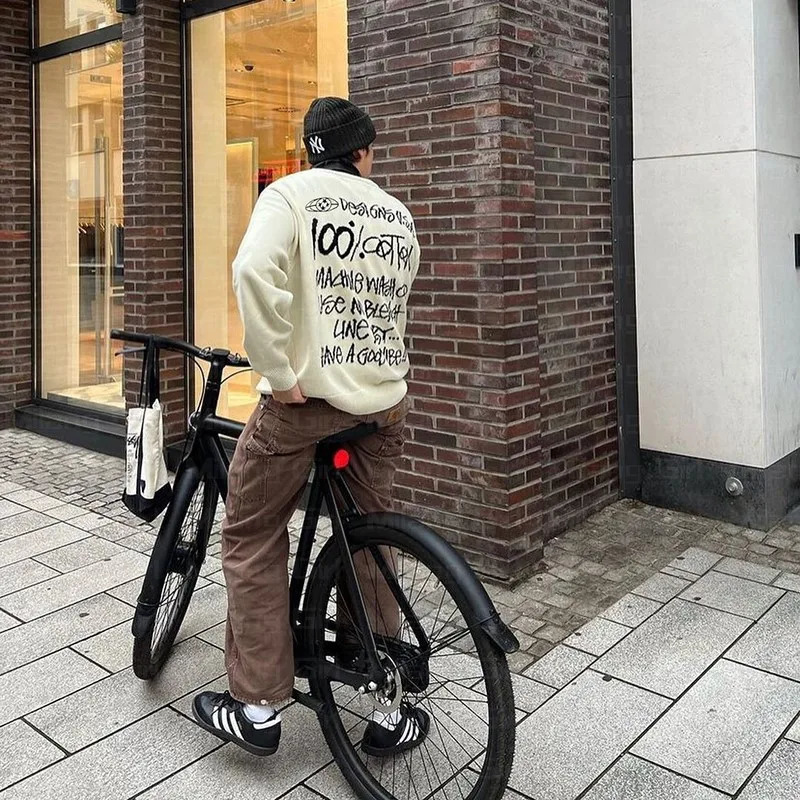 Mens sweater winter letter graphic handle Harajuku casual loose cotton streetwear womens hip-hop knit sweater unisex style 241007