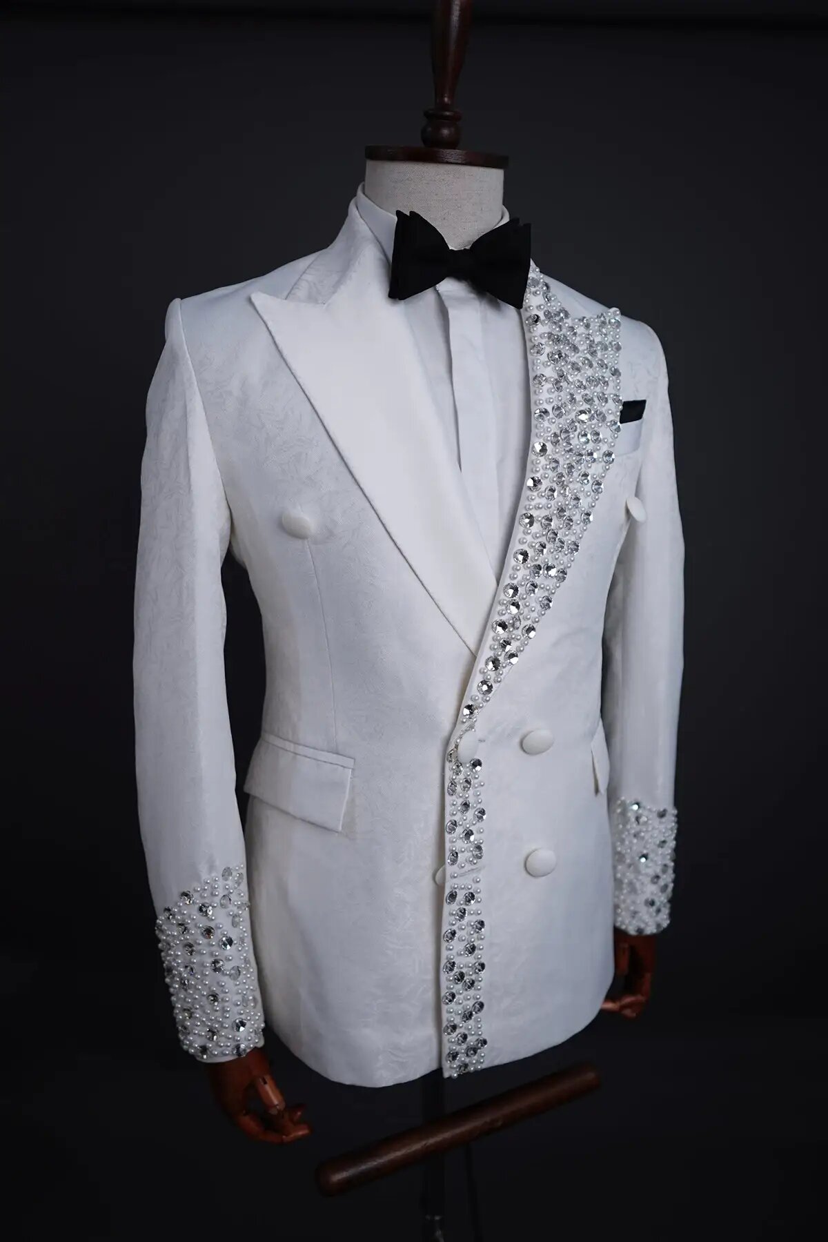 Large Crystal Mens Wedding Tuxedos Peaked Lapel Tailored Jacket Birthday Party Prom Groom Wear One Piece