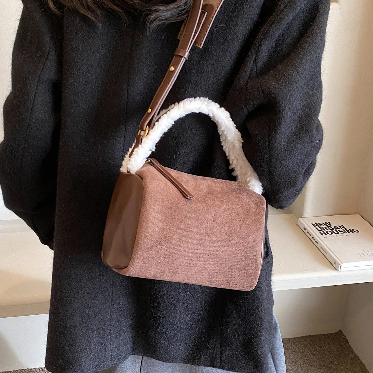 Winter Warm Wool Womens Handle Clutch Bag Retro Suede Leather Horizontal Bag Mini Handbag and Wallet Bolsa Feminina 240925