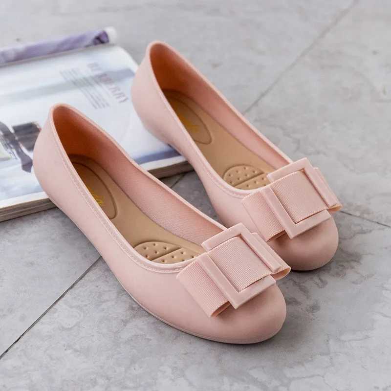 Womens fashionable and comfortable soft jelly flat shoes womens waterproof bow flat shoes cute sweet shoes Zapatos Planos De Mujer Y241011
