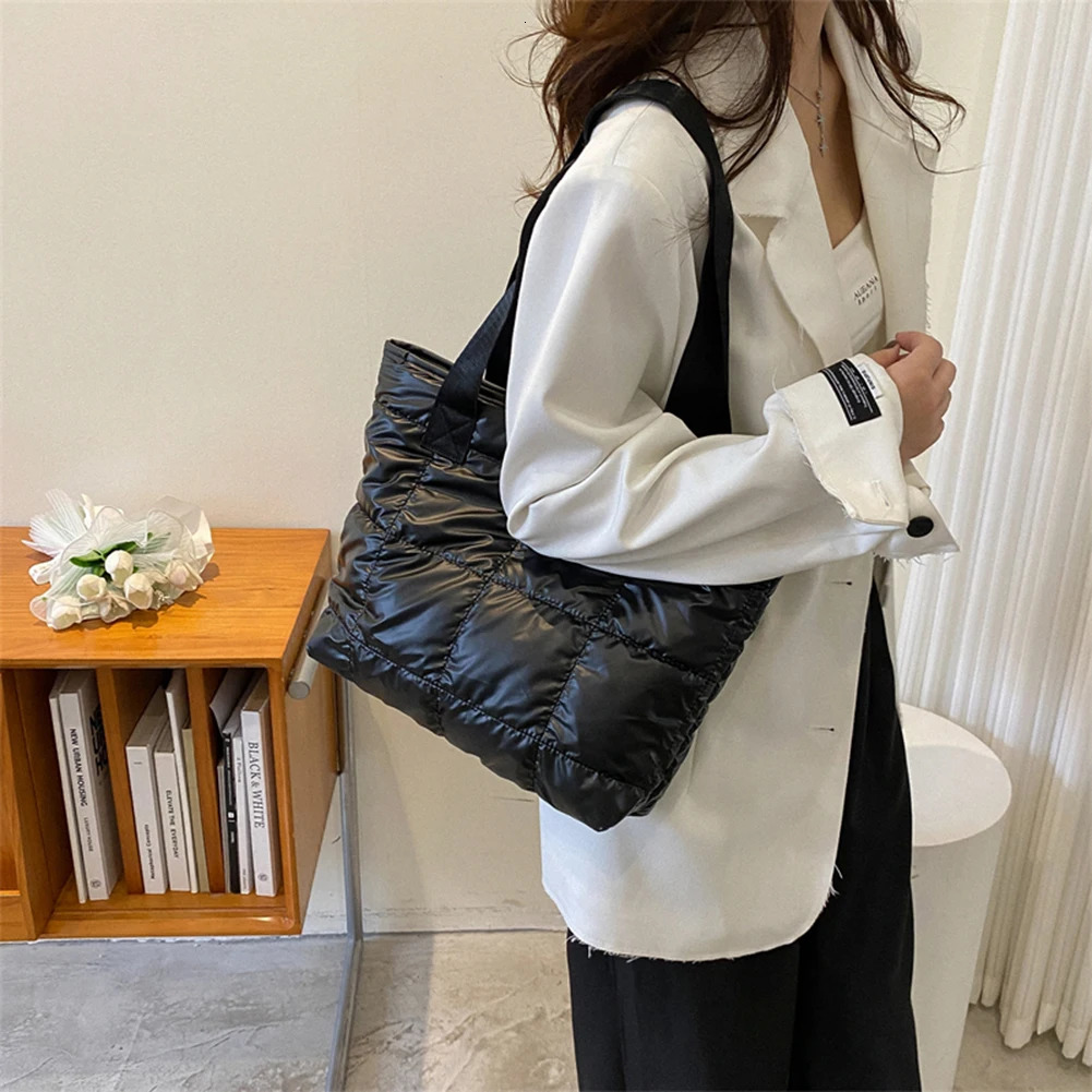 Fashion handbag womens black large capacity soft diamond bag Vinatge quilted shoulder bag travel shopping wallet 241008