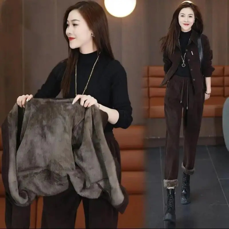 Winter plush thick set suitable for womens fashion Western style loose and weight loss age reduction casual twopiece 241008