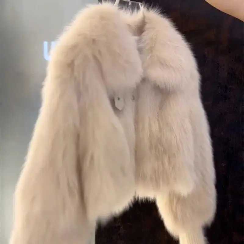 2024 Autumn/Winter Short Coat Womens Fashion Society Imitate Short Hair Loose Small Coat Korean Version W241010