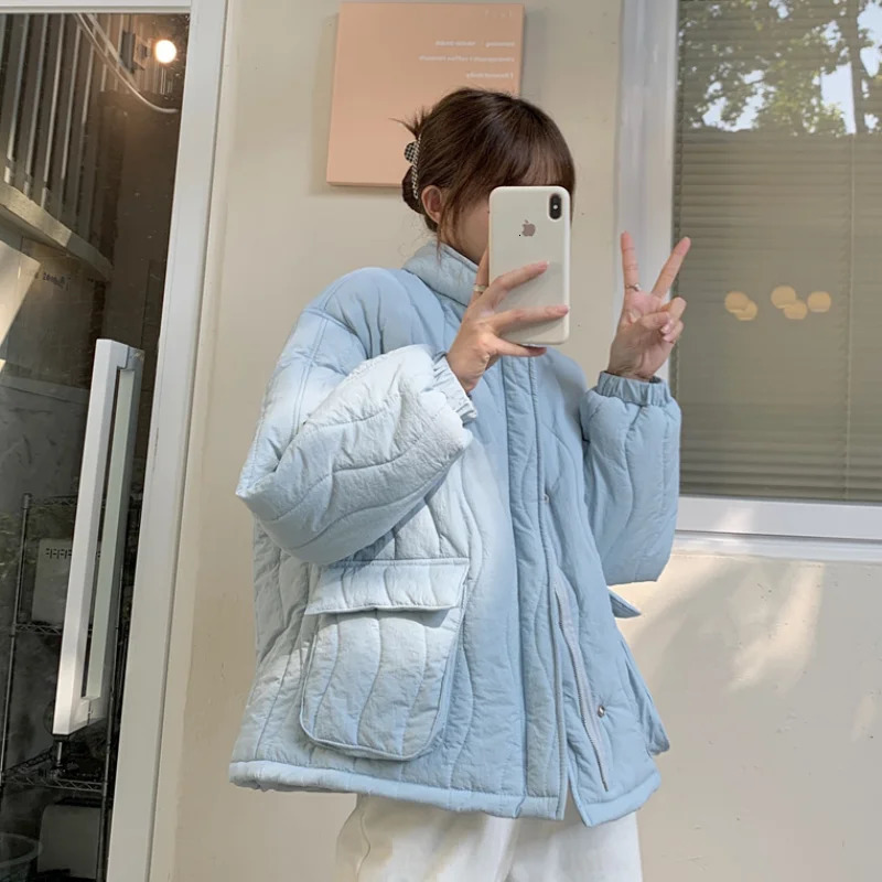 Blue down jacket womens coat khaki black fashionable American streetwear Y2K style down jacket womens winter short jacket 241009