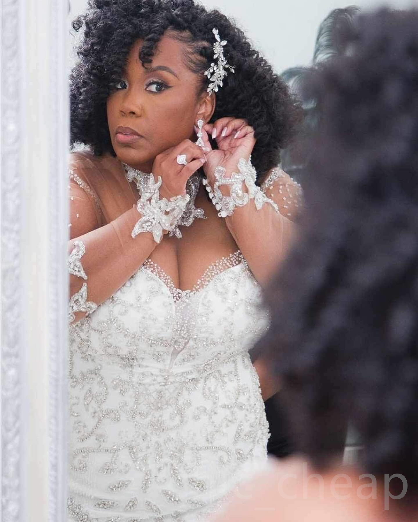 2024 Arabic Aso Ebi Plus Size Off White Mermaid Wedding Dresses Beaded Rhinestones Lace Full Sleeves Organza Vintage Elegant Bridal Gowns Dress ZJ64