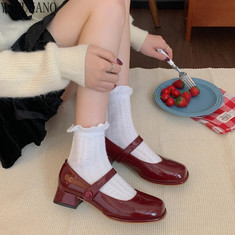 2025 new Thick Sole Leather Retro Shallow Wine Red Square Toe Chunky Mary Jane Single Shoes Casual High Heels 240927