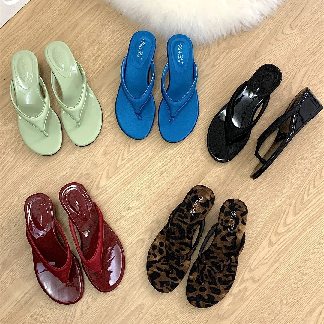 Shoes Womans Slippers Low On A Wedge Rubber Flip ps Slides Heeled Mules Leopard Summer Hawaiian High Fabric Rome leopar 241010