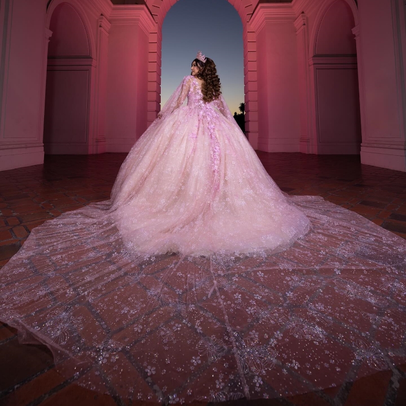 Pink Prom Party Vestido De 15 Anos Luxury Ball Gown Quinceanera Dresses With Cape Sequin Applique Lace Beads Tull Sweet 16 Dress