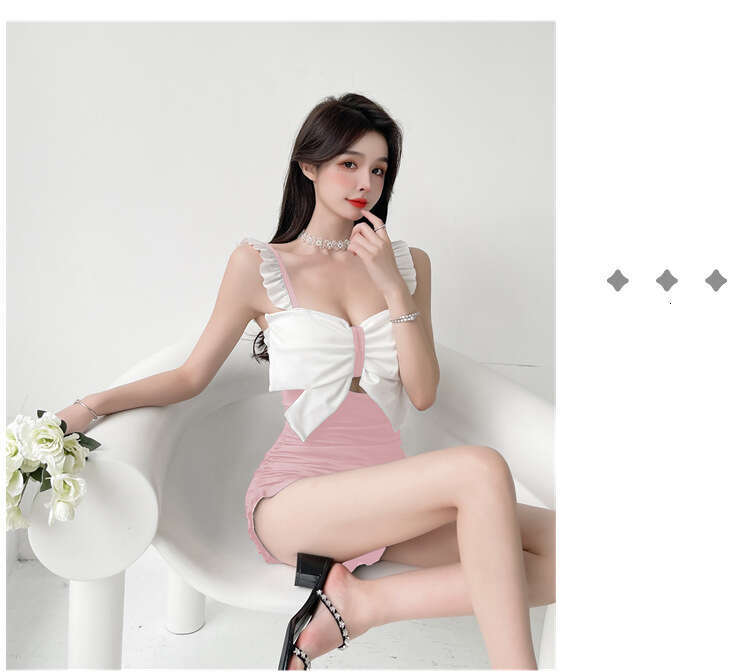 Internet Celebrity Women's One-Piece High-End Feeling New Ins Pure Desire Wind Sexy Slimming And Concealing Suspender Soaking Hot Spring Swimsuit