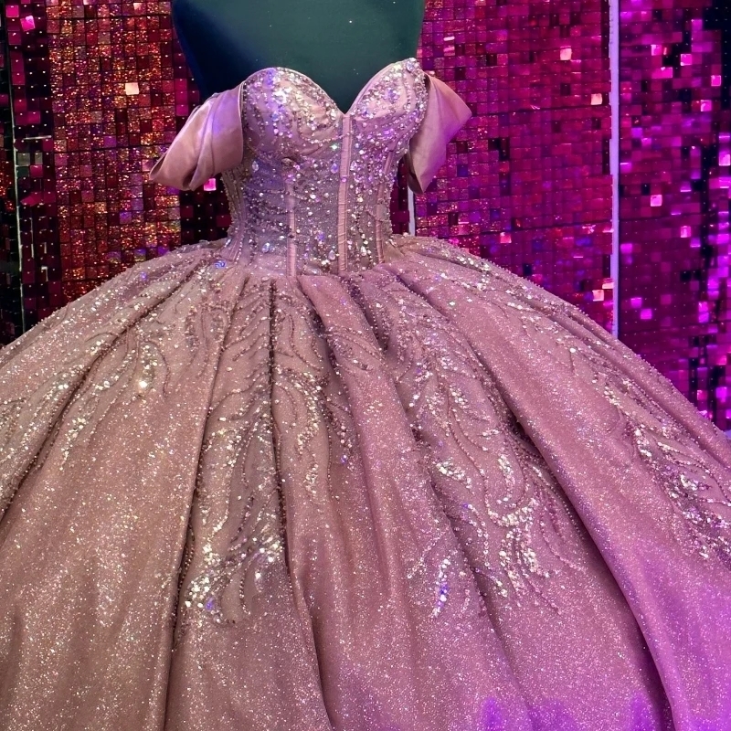 Luxury Pink Shiny Quinceanera Dresses Lace Beads Crystal Tull Sweethear Princess Sweet 16 Year Birthday Party Gown Vestido De 15 Anos
