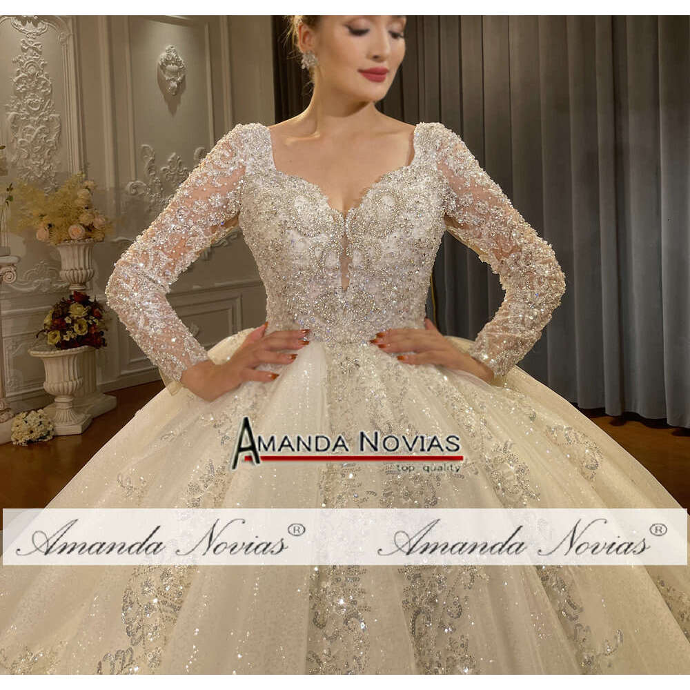 Long Sleeves Lace Appliques Wedding Dress Gorgeous Wedding Dress Ball Gown Sweetheart