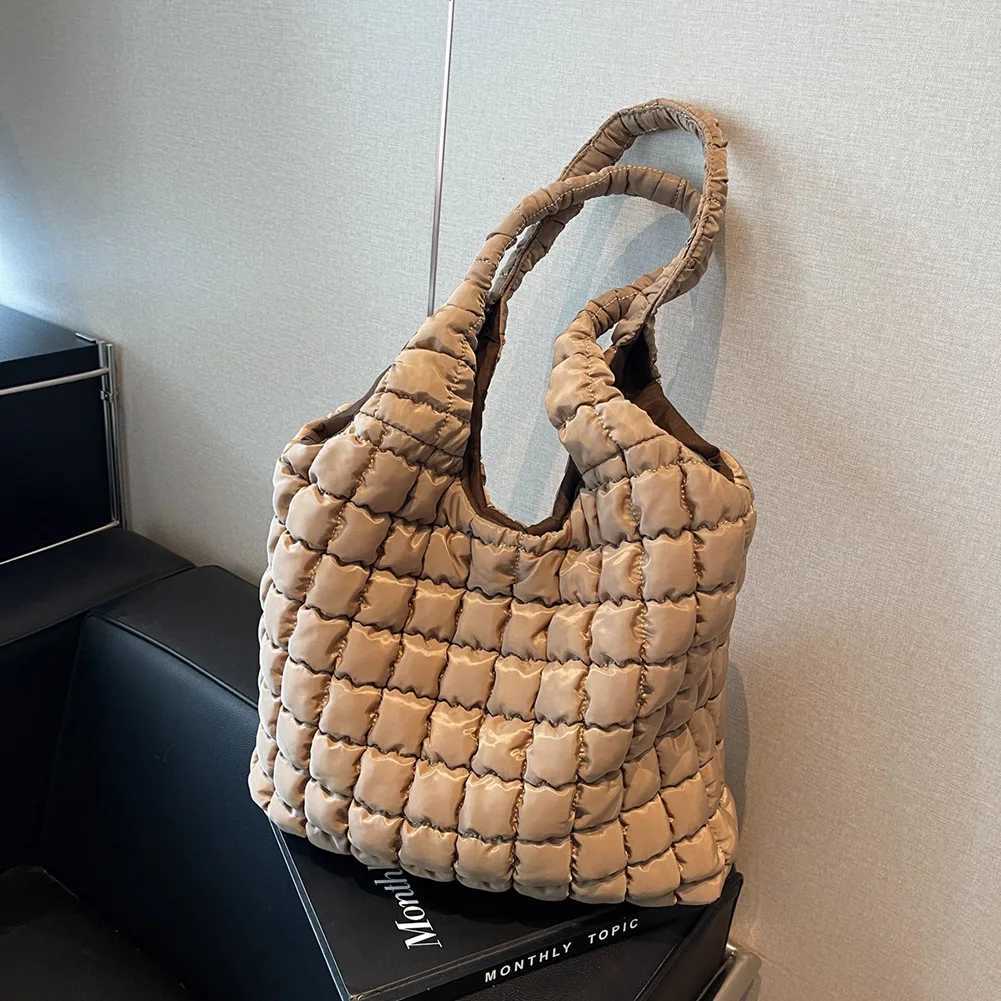 CMM Puffer Tote Bag for Women Quilted Carryall Large Capacity Soft Puffy Shoulder Lightweight Hobo Handbags Work Travel 241011