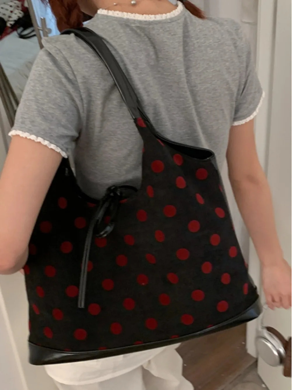 Womens handbag cute polka dot lace handbag large capacity Korean canvas Exquisite panel lower arm bag personalized store 241008