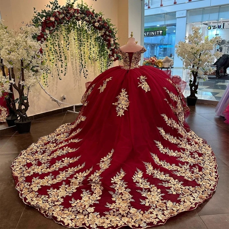 Sparkling Red Sweetheart Quinceanera Dresses Gold Appliques Lace Tull Party Birthday Sweet 16 Dress Ball Gown Graduation Vestidos de 15 Anos