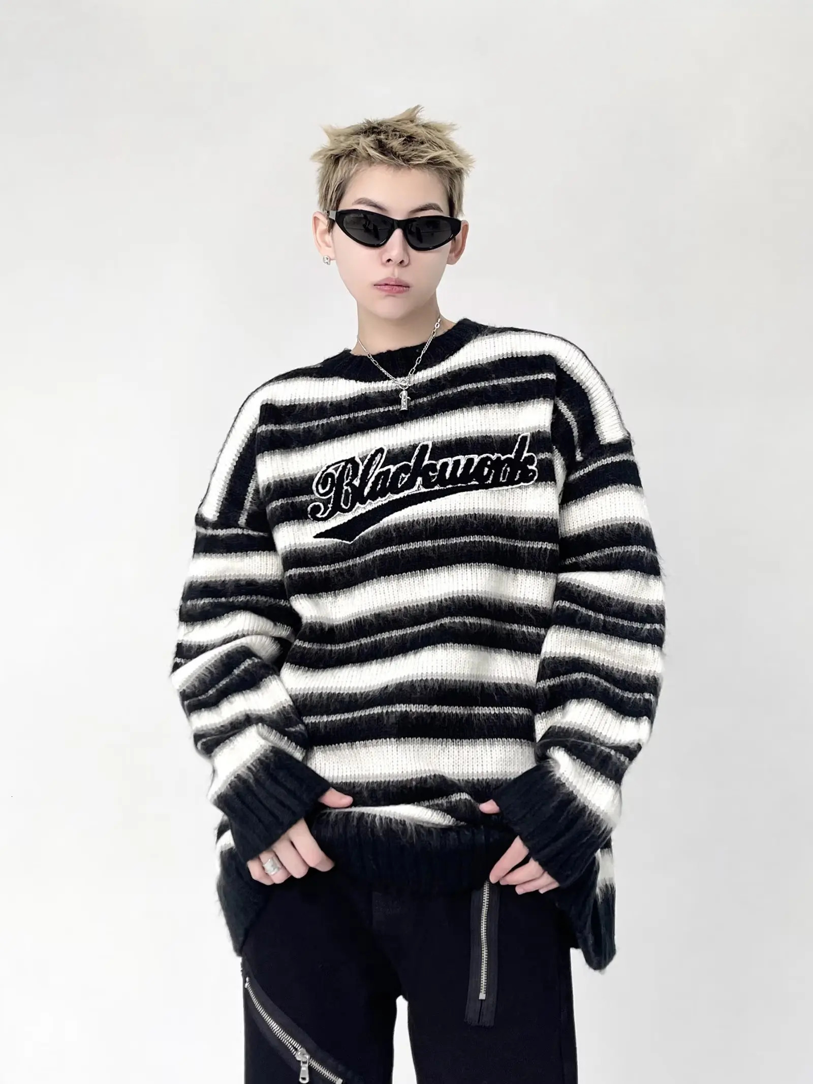 US striped round neck loose mens sweater strapless knit couple jacket Korean style sweater 241007