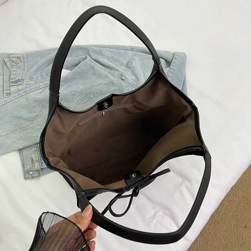 Ladies Suede Shoulder Bag Magnetic Closure Tote with Interior Pocket Large Hobo for Commute Travel 241011