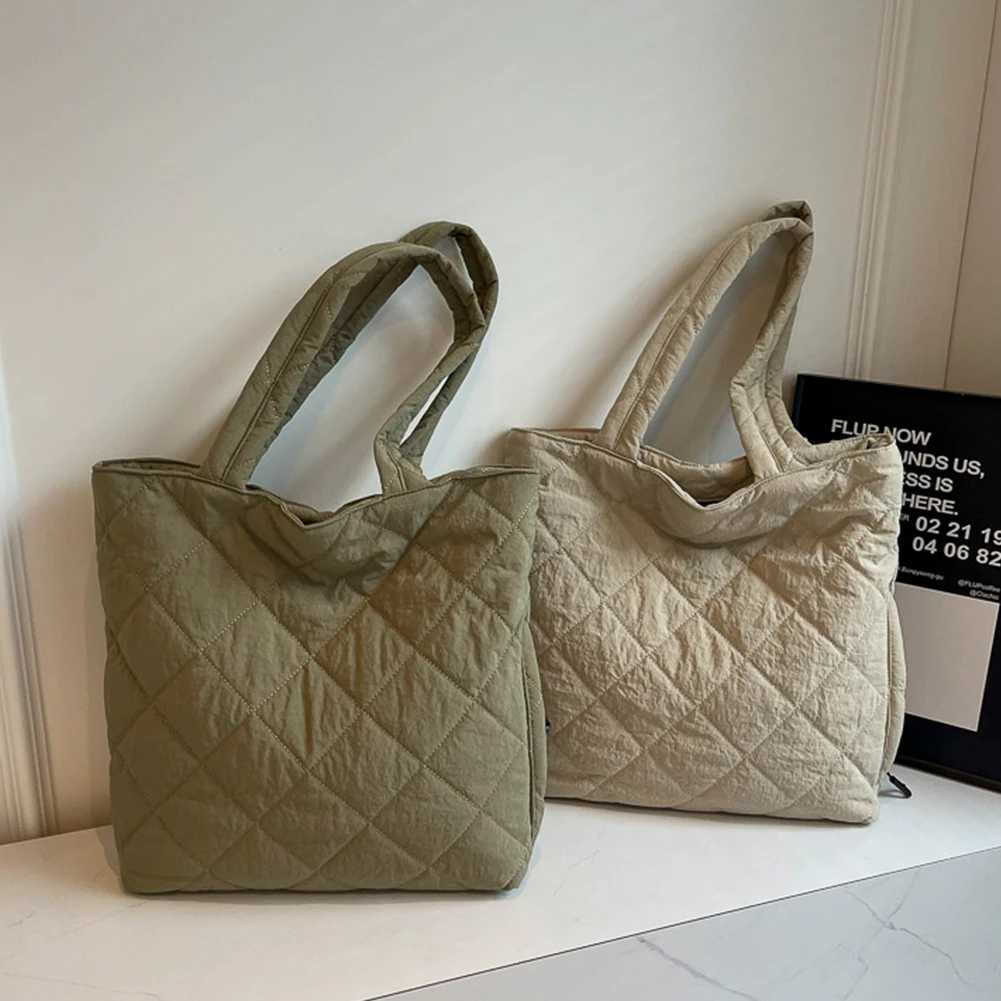 Shoulder Bag for Women with Inner Pocket Handbag Quilted Zipper Puffer Work Large Purse Travel 241011