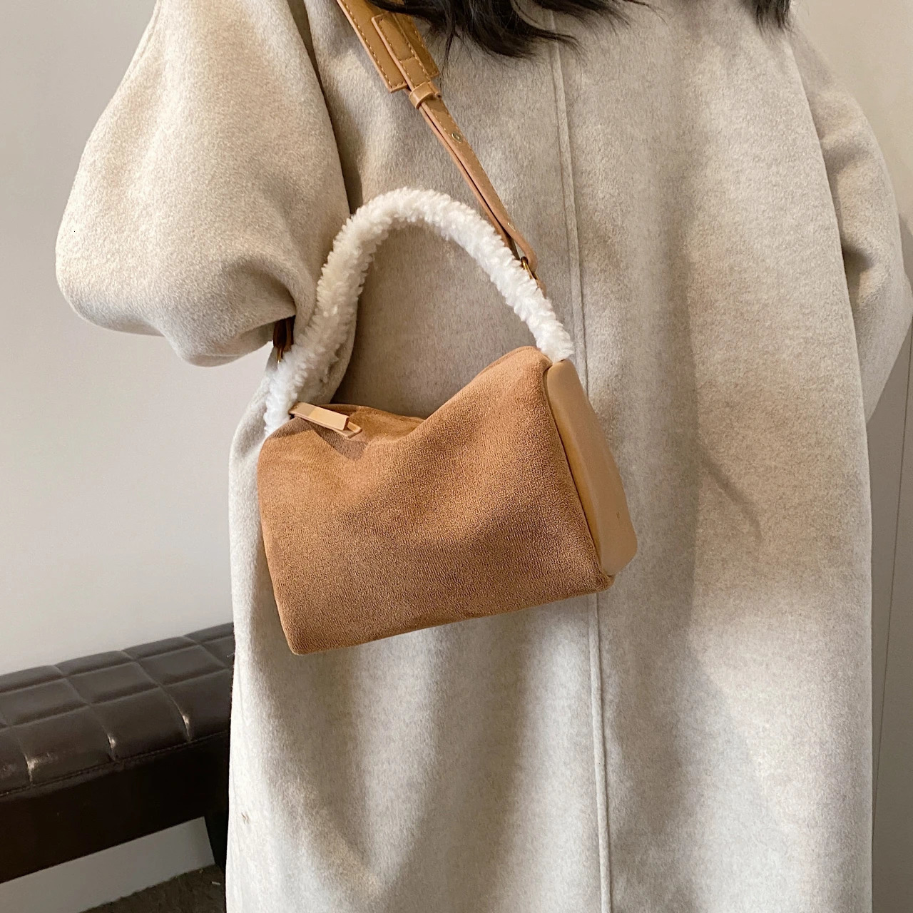Winter Warm Wool Womens Handle Clutch Bag Retro Suede Leather Horizontal Bag Mini Handbag and Wallet Bolsa Feminina 240925