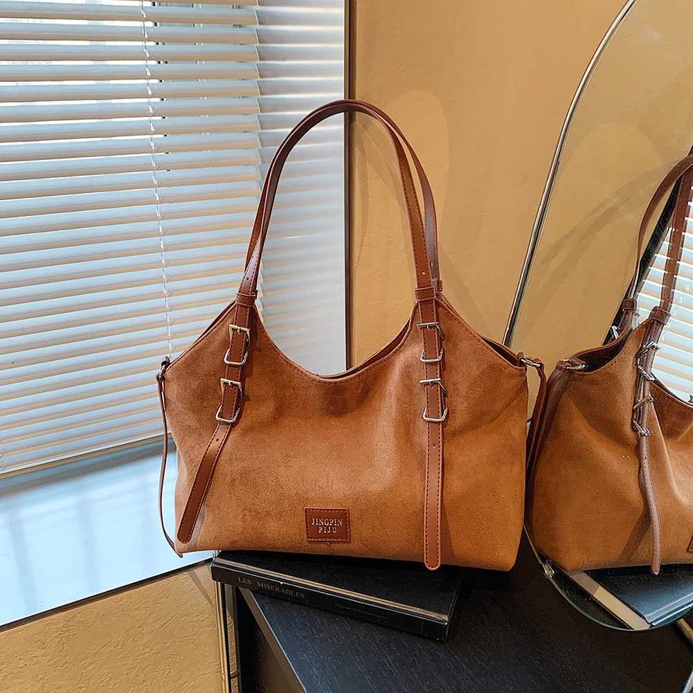 Ladies Suede Shoulder Bag with Adjustable Strap Underarm Large Capacity Top Handle Solid Satchel for Work Travel 241011