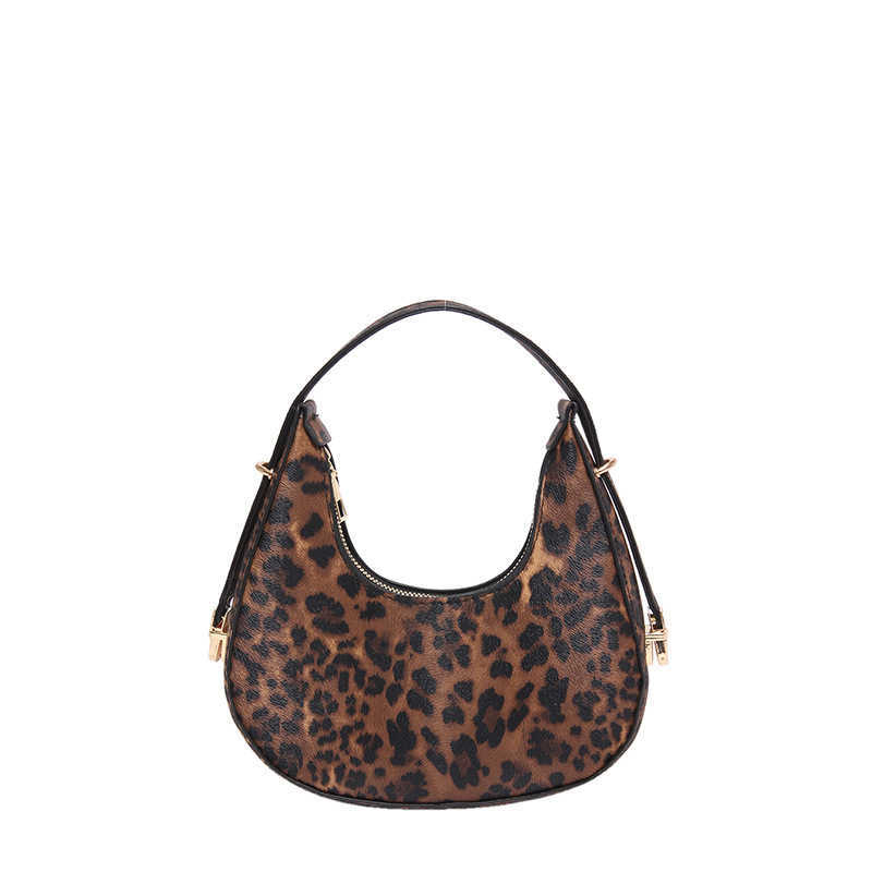 CMM Beautiful Crescent Bag Personalized and Trendy Shoulder Crossbody Bag New Fashion Bag Womens Casual Temperament Armpit Bag