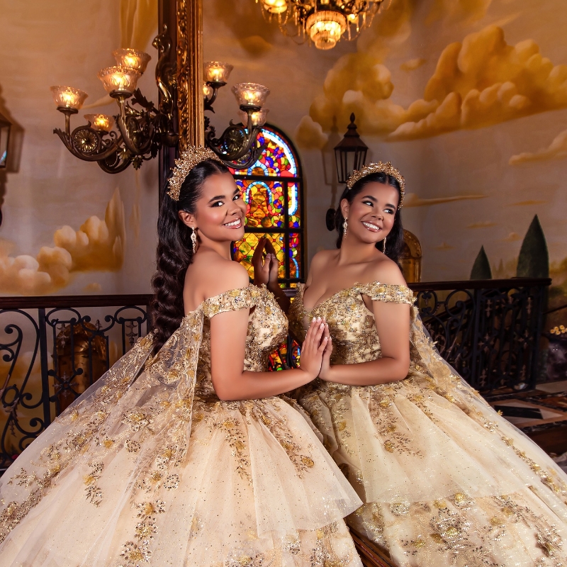 Light Champagne Shiny Quinceanera Dresses Off Shoulder Sequin Applique Lace Flower Beads Tull Ball Gown Sweet 16 Dress Vestidos De 15 Anos