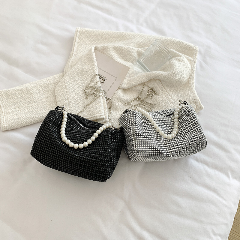 Live streaming internet celebrity small stylish women's new trendy and fashionable color diamond crossbody bag, pearl chain bag
