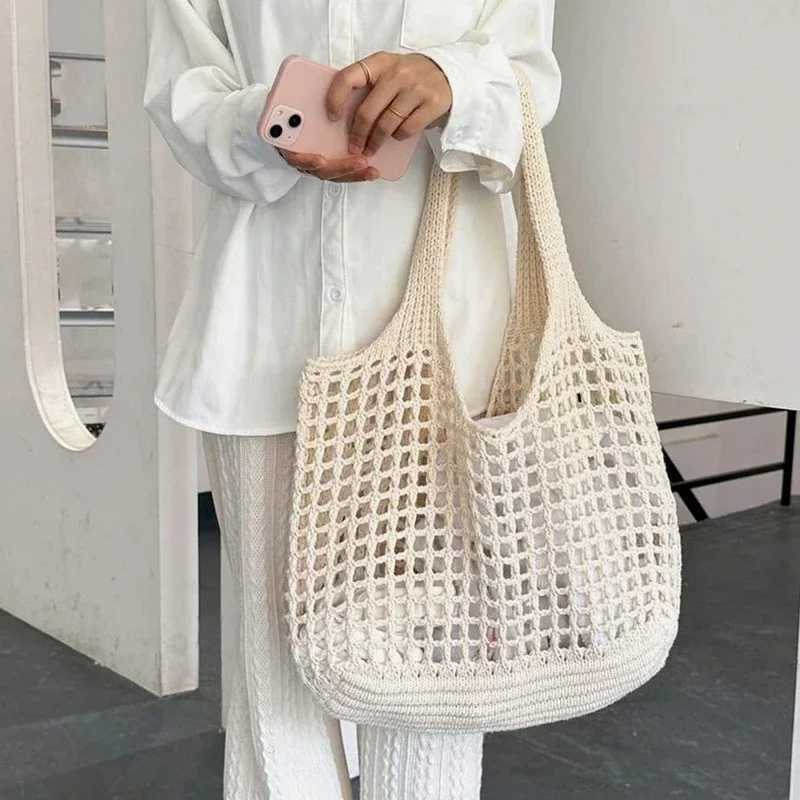 Fashion crocheted womens bag summer beach handbag Lafia fashion handbag grass bag Bohemian womens knitted shoulder bag Y241011
