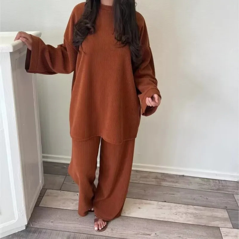 Two piece womens pants set for autumn and winter Corduroy casual solid round neck zipper loose long sleeved 241008