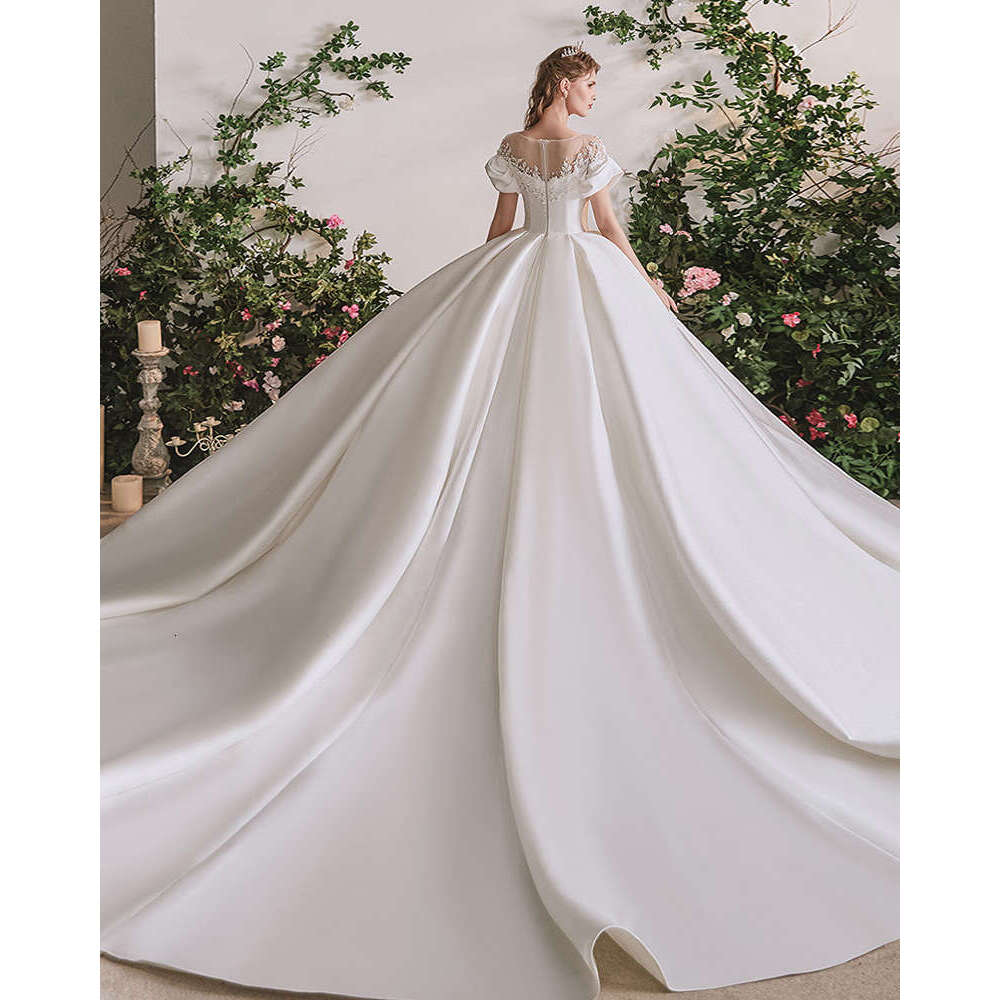 New Arrivals O-Neck Short Sleeve Zipper Up Back Beading Appliques wers Best France Satin Ball Gown Wedding Dress With Pockets