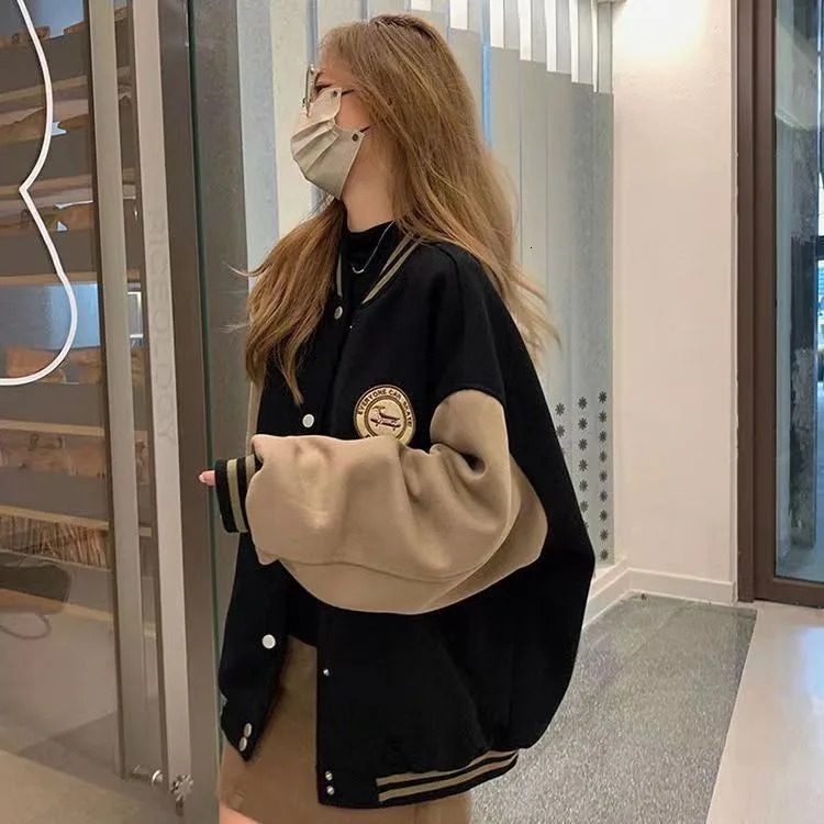 Lazy style embroidered retro American womens baseball jacket for spring and summer loose couple baseball jacket 241011