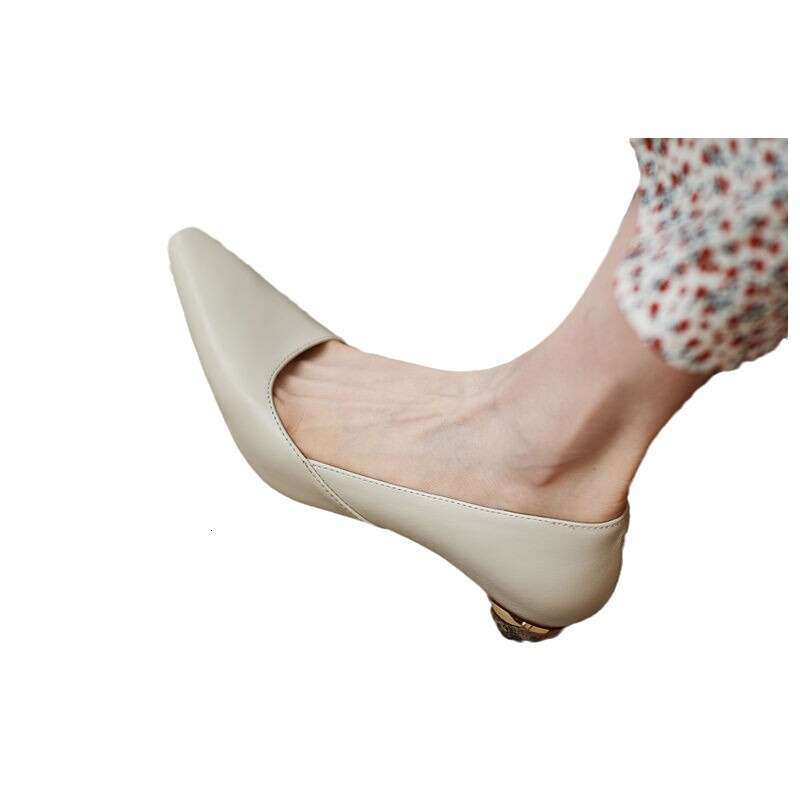 French pointed Mary Jane shoes women's new irregular heel high heels spring summer autumn commuting small leather shoes