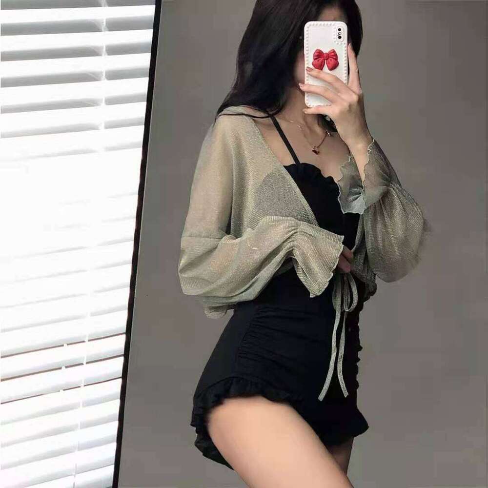 Swimsuit 2024 New Korean Instagram One-Piece Sexy Conservative Cover Belly Slimming Fairy Hot Spring Women's Clothing