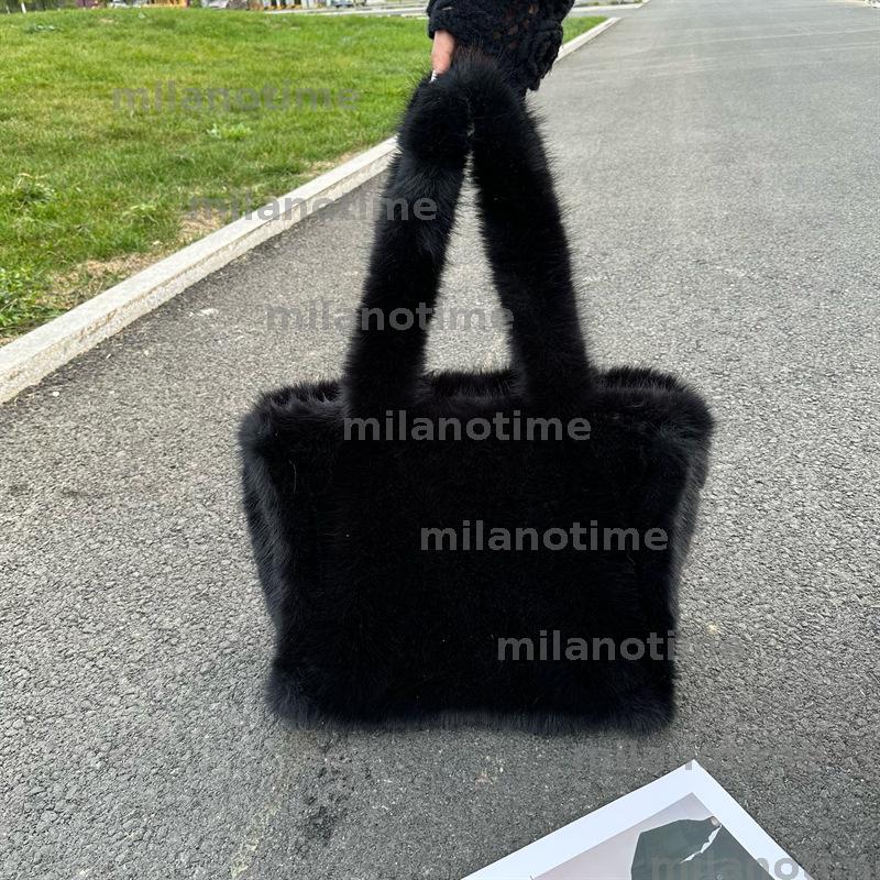 New super large-capacity tote bag, imitation fox fur casual crossbody handheld plush bag, one-shoulder imitation fur bag CUD2410113F5