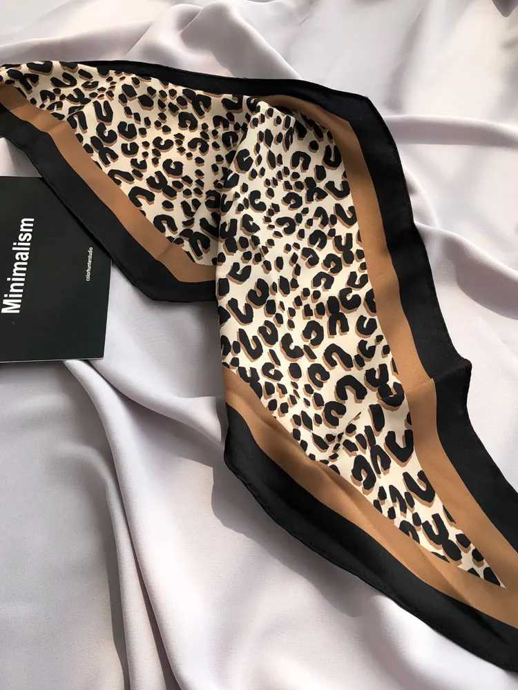 Bandanas Durag FLYTEE Leopard Print Decoration All match Small Silk Scarf Female Spring and Autumn Long Diamond Shell Scarecrow J241010