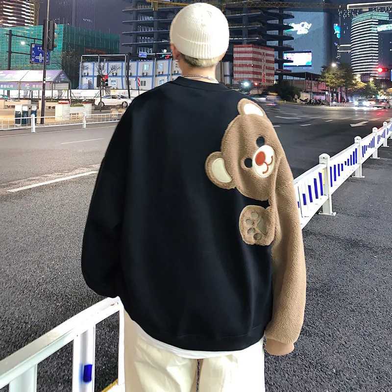 Y2K Mens Cartoon Bear Patchwork Couple Oversized Black Sweatshirts Warm Casual Winter Tops Men Women Loose Sweatshirt Techwear LX241011