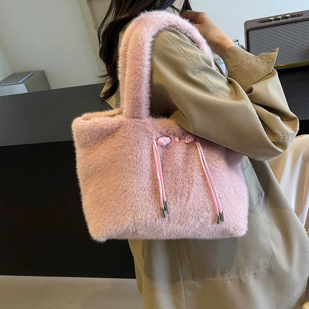 Large Capacity Shoulder Bag Women Plush Tote Autumn Winter Hobo Travel Shopping 241011