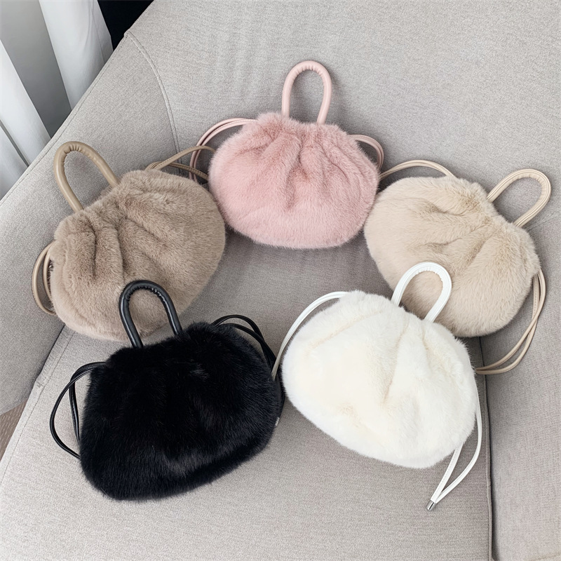 Fashion Plush Handbag Womens Winter Furry Shoulder Bags 5 Colors -0 Designer Spherical Drawstring Dual Use Crossbody Bags Fluffy Hobos Bag ABP2410111