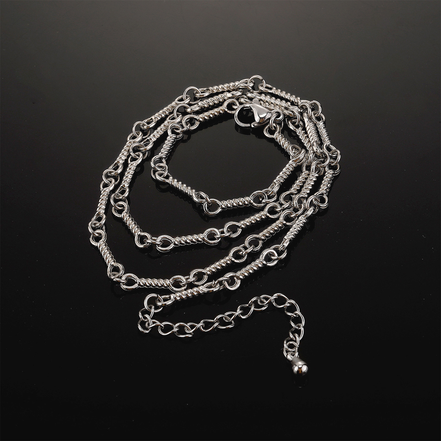 Unisex Bone Cross Charms Necklace INS Style Fashion Neck Chain Mens and Womens Personalized Hip Hop Punk Rock Gold Color Chains Jewelry Rapper Bijoux 