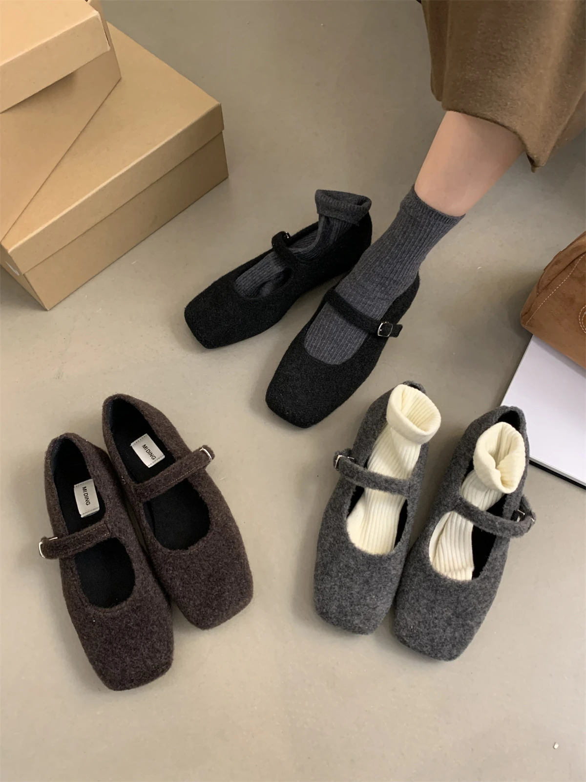 Solid hair Mary Jane shoes Womens autumn and winter square head button low heel soft bottom small perfume 241007