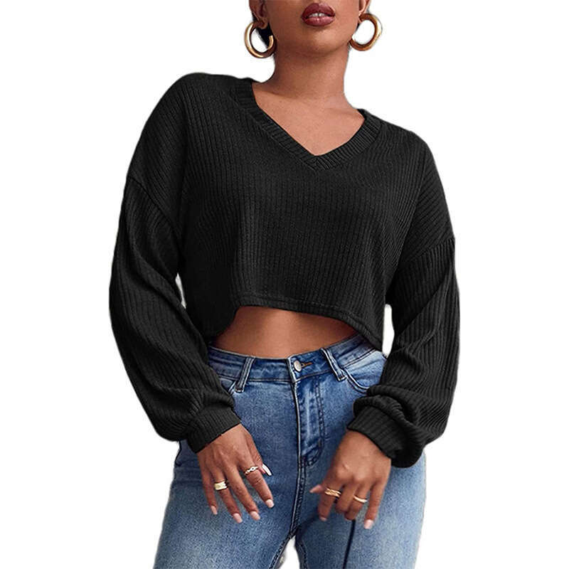2022 autumn and winter new women's clothing solid color loose knit V-neck long sleeved exposed navel T-shirt for women