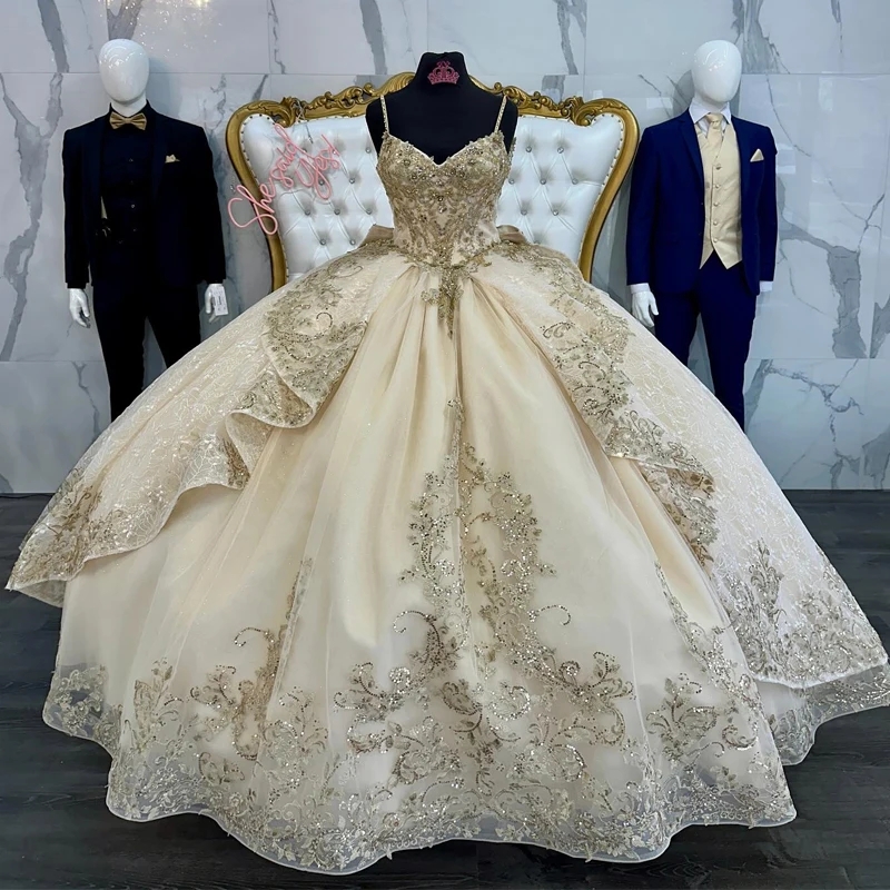 Light Champagne Sparkly Quinceanera Dresses Sequins Appliques Lace Beaded Tull Ball Gown Golden Sweet 16 Dress Party Wear Vestidos De 15 Anos
