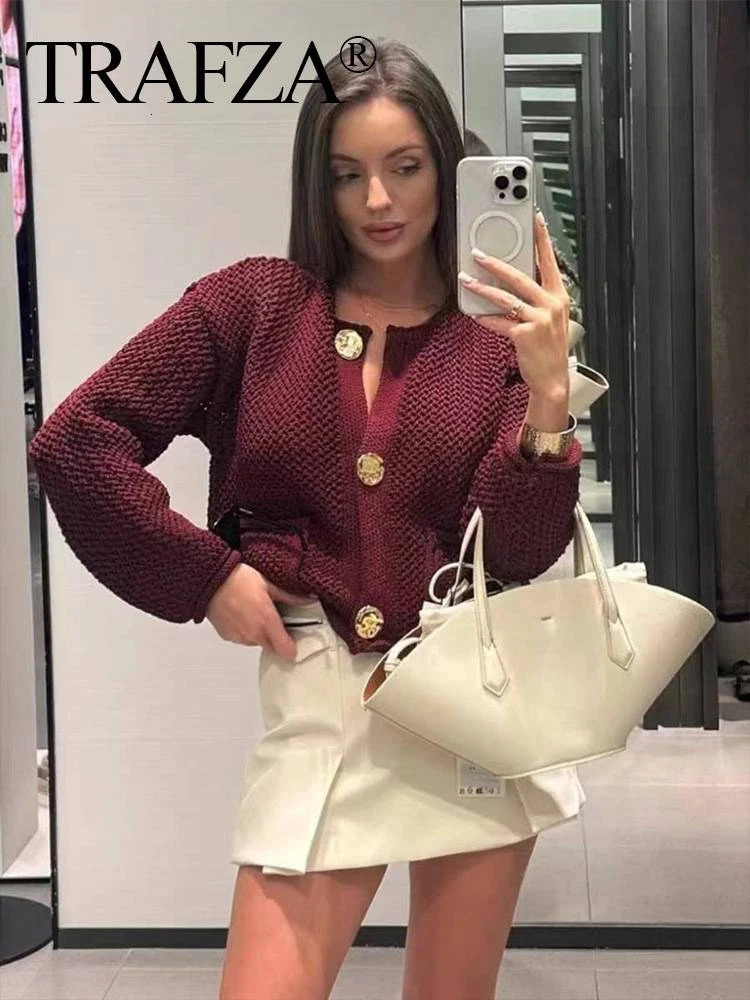 TRAFZA Women Hollow Out y Knitted Cardigans 2024 Female Long Sleeve Metal Buttons Short Sweater Crop Top Knitwear Outerwear 241007