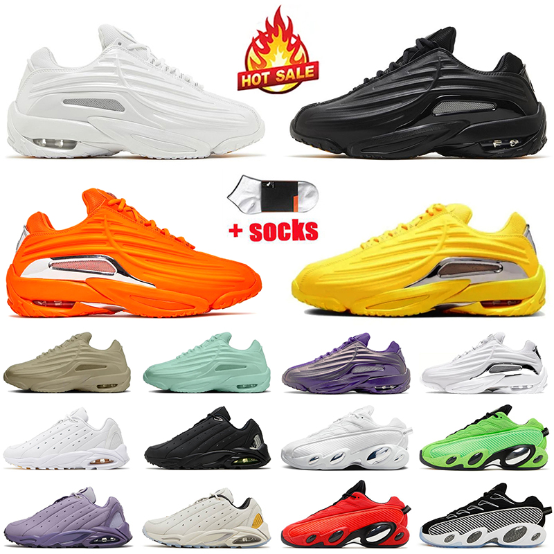 Fashion Designer NOCTA Hot Step 2 Terra Running Shoes Triple White Black Yellow Total Orange University Gold Red Green Women Mens Sports Trainers Big Size 12 Sneakers