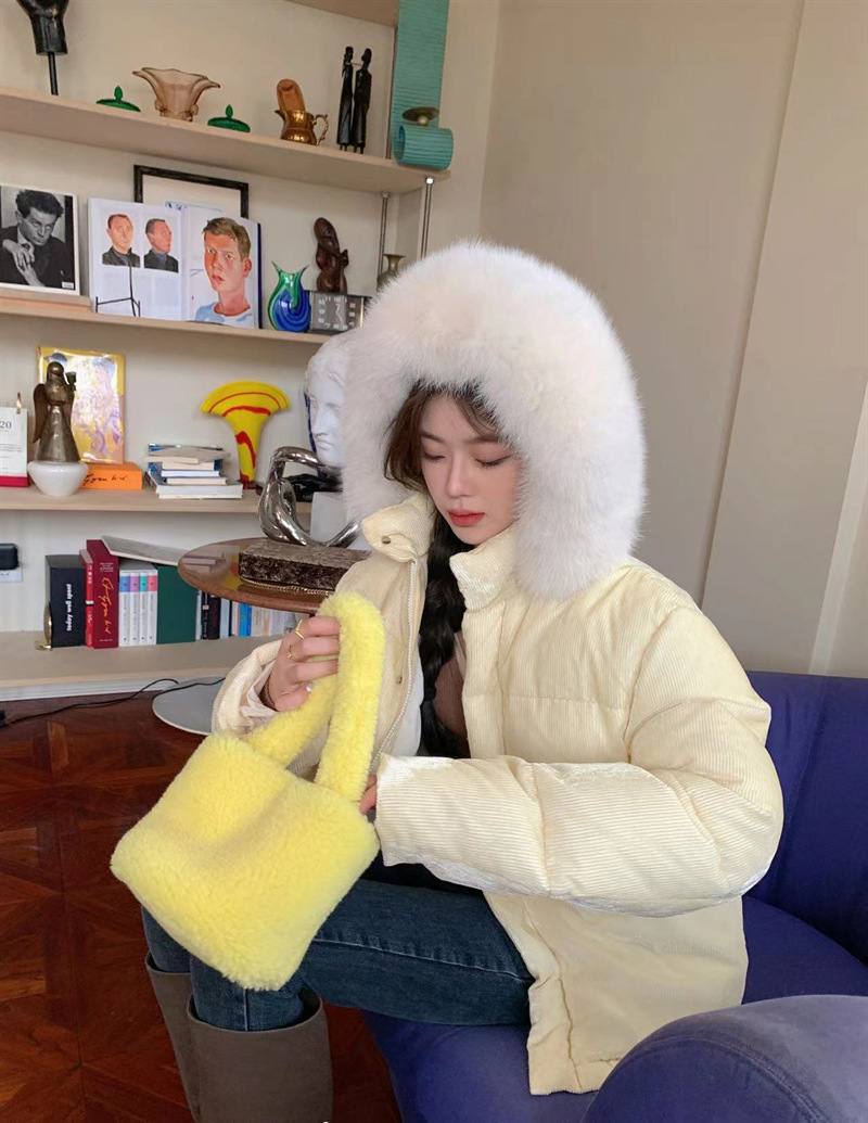 Womens Plush Bag Winter Pumpkin Underarm Bag Girls Autumn Luxury Handbags Trendy Totes Bag Classic Warm Handbag Designer Shoulder Bag Wallets CRD24101