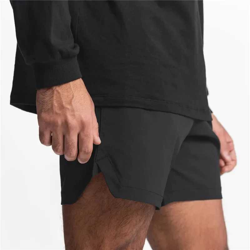 Summer new gym jogging shorts mens sports fitness fast drying multi pocket running shorts woven mens casual shorts W241010