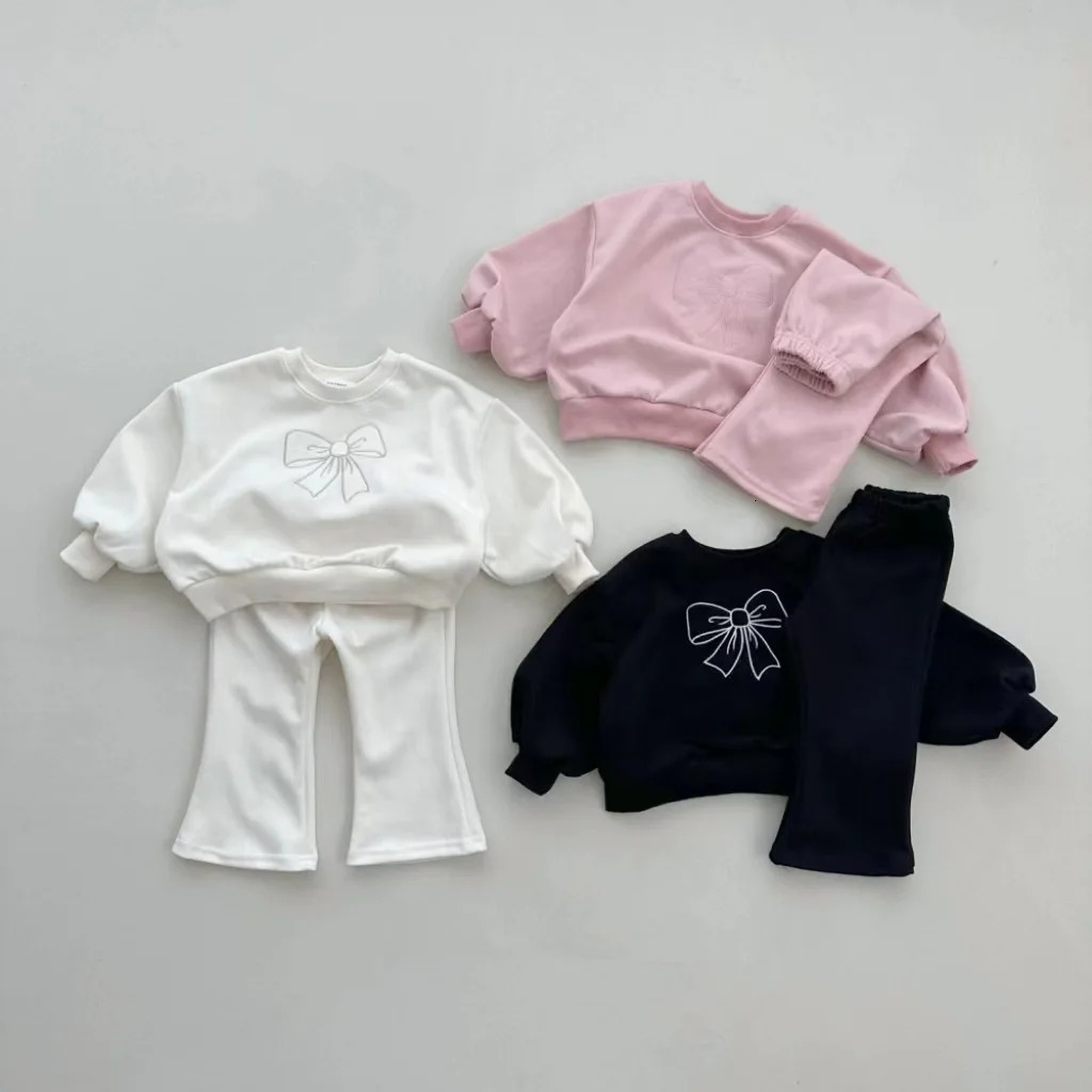Spring Baby Girl Long Sleeve Clothing Set Cute Bow Sweater and Flange Pants 2piece Childrens Casual 241007